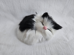 Милые музыкальные котята. Фигурка спящего кота. Маленький спящий котик с функцией мяуканья.