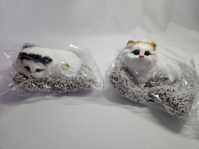 Милі музичні кошенята на килимку. Фігурка Котика. Котик з функцією мяукання.