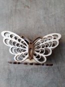 Незвичайна дерев'яна серветниця "Метелик"