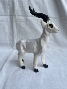 Статуетка Кози з хутра